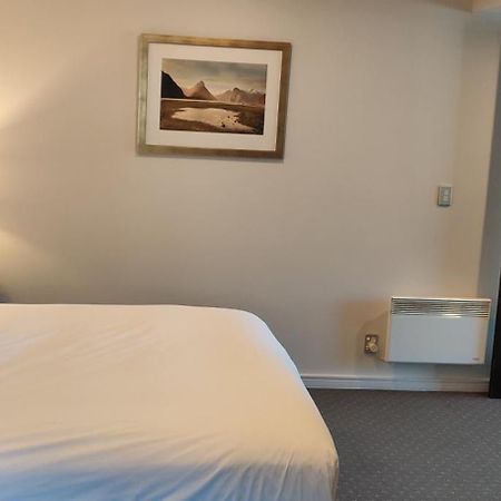 Nugget Point Hotel Queenstown Exteriör bild
